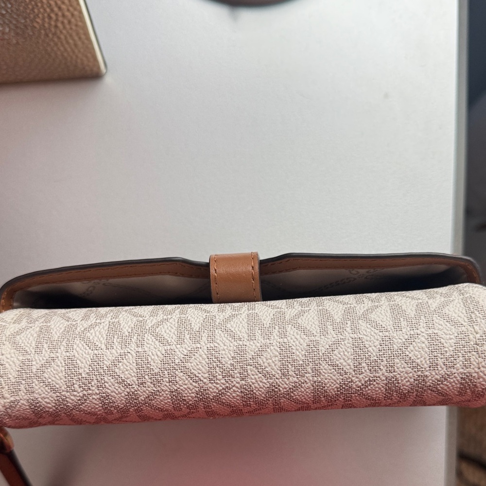 Michael Kors Cream and Tan Clutch - Picture 2 of 4